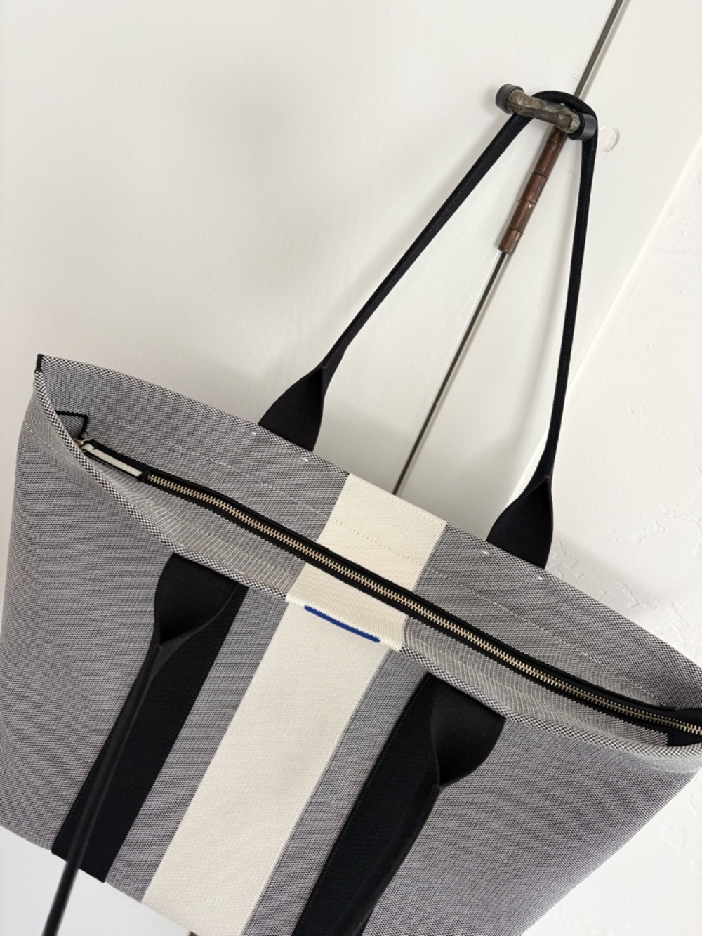 Rothy's Essential Tote in Grey Mist - Picture 9 of 16